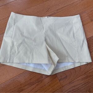 Lilly Pulitzer Size 8 Gold Metallic Shorts